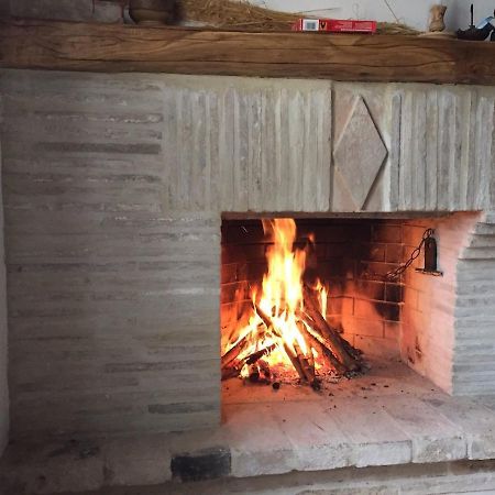Pale Casa Ridente Nella Valle Del Menotre Con Giardino מראה חיצוני תמונה