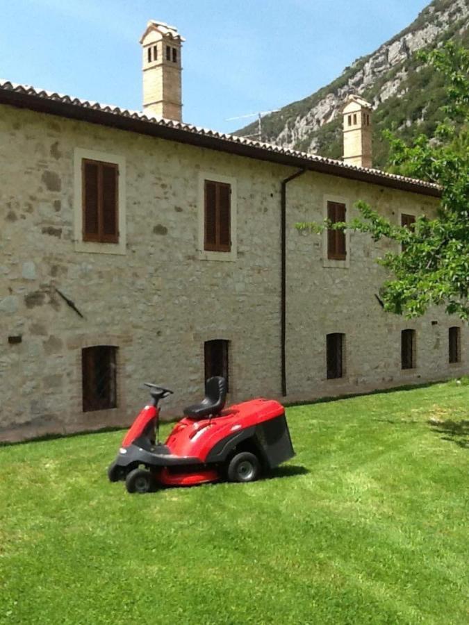 Pale Casa Ridente Nella Valle Del Menotre Con Giardino מראה חיצוני תמונה