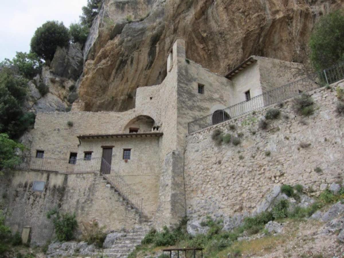 Pale Casa Ridente Nella Valle Del Menotre Con Giardino מראה חיצוני תמונה
