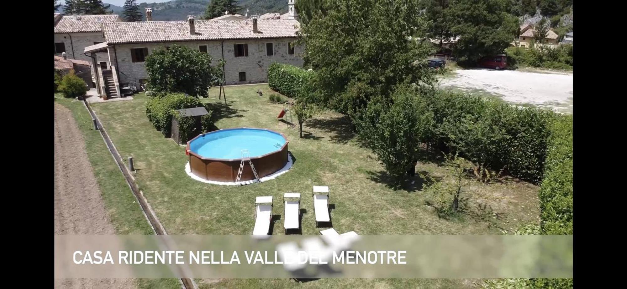 Pale Casa Ridente Nella Valle Del Menotre Con Giardino מראה חיצוני תמונה
